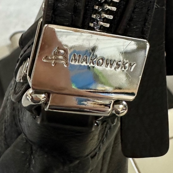 B Makowsky Black Large Tote - Picture 3 of 11